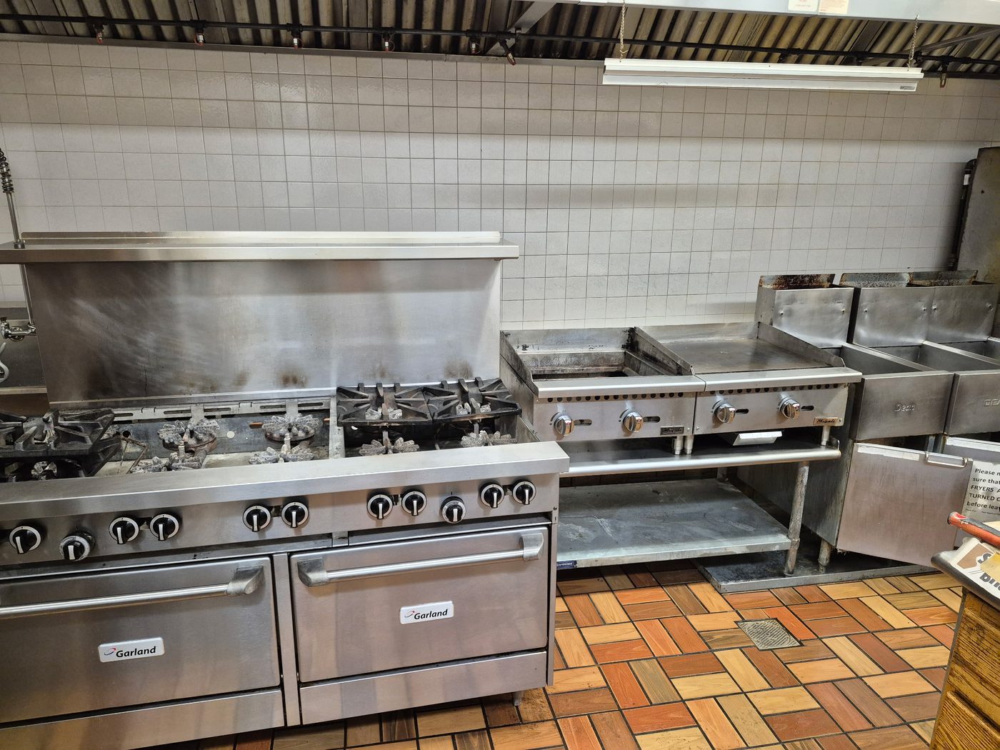 Commercial kitchen cleaning